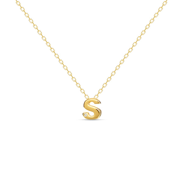 A 18 karat gold vermeil necklace with your initial letter "S". This diamond letter necklace is a special gold necklace that can be worn day and night. A genuine diamond stone in the corner of the letter makes this gold diamond necklace a luxury and ideal gift for yourself, your best friend or loved one. 